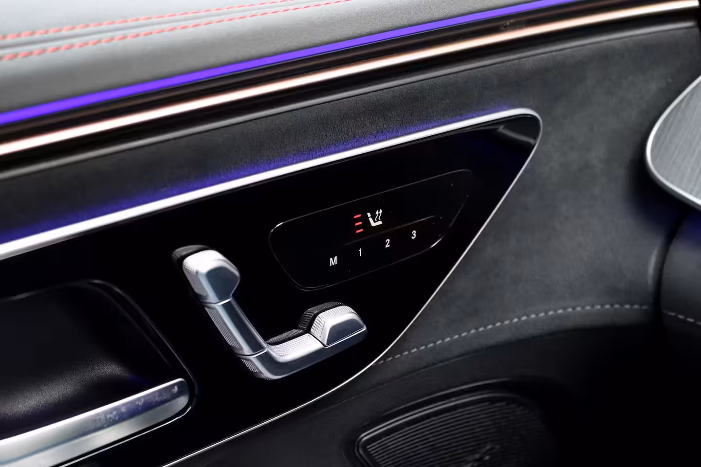 Mercedes-Benz EQE 300 AMG Line 90 kWh | Luchtvering | Distronic | Panoramadak | Memory | Warmtepomp | Keyles