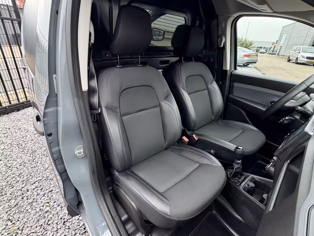 Renault Express 1.3 TCe Camera|Carplay|Leer|PDC|Cruis Grijs