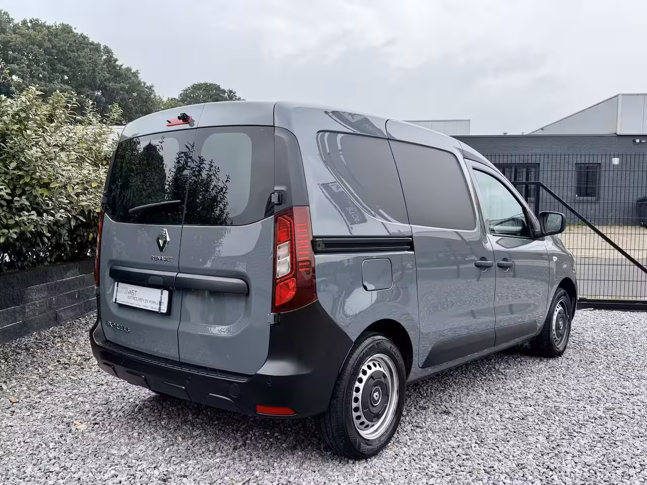 Renault Express 1.3 TCe Camera|Carplay|Leer|PDC|Cruis Grijs