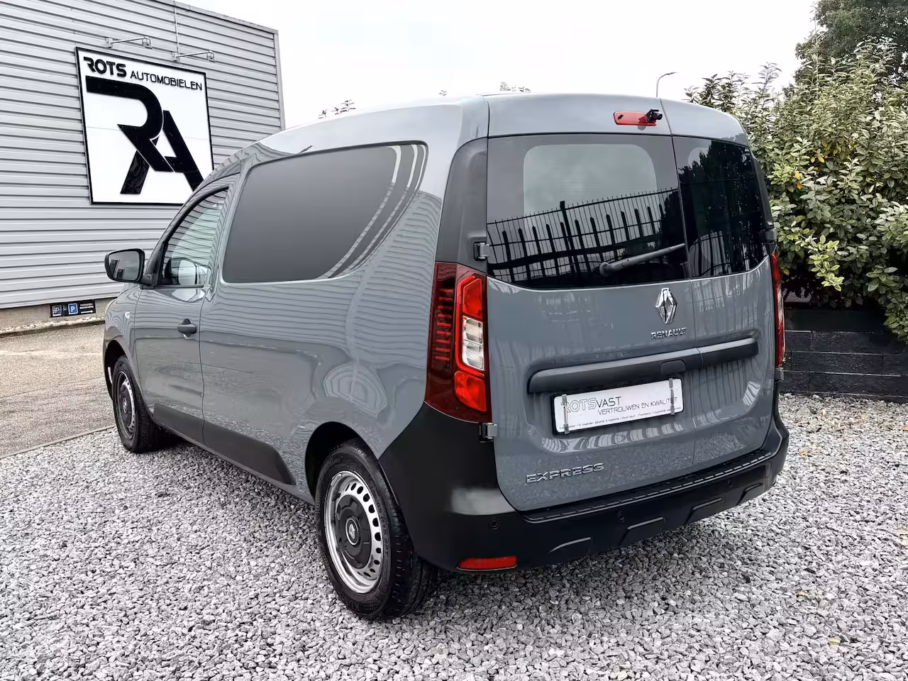 Renault Express 1.3 TCe Camera|Carplay|Leer|PDC|Cruis Grijs