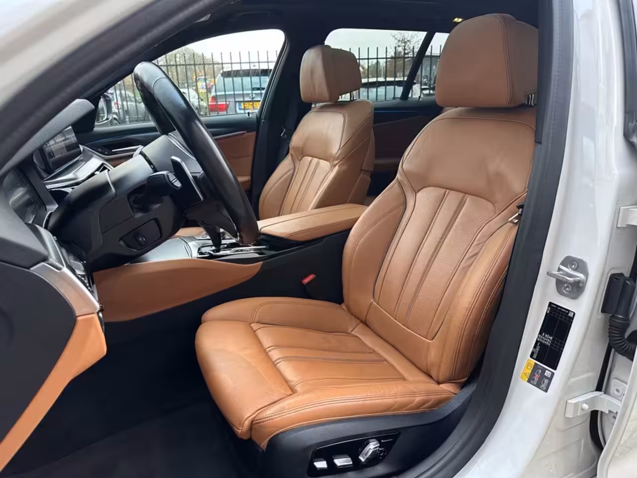 BMW 5-serie 530e M-sport 2021 BTW *Pano *Adaptive *Leer *Laser *360gr Camera