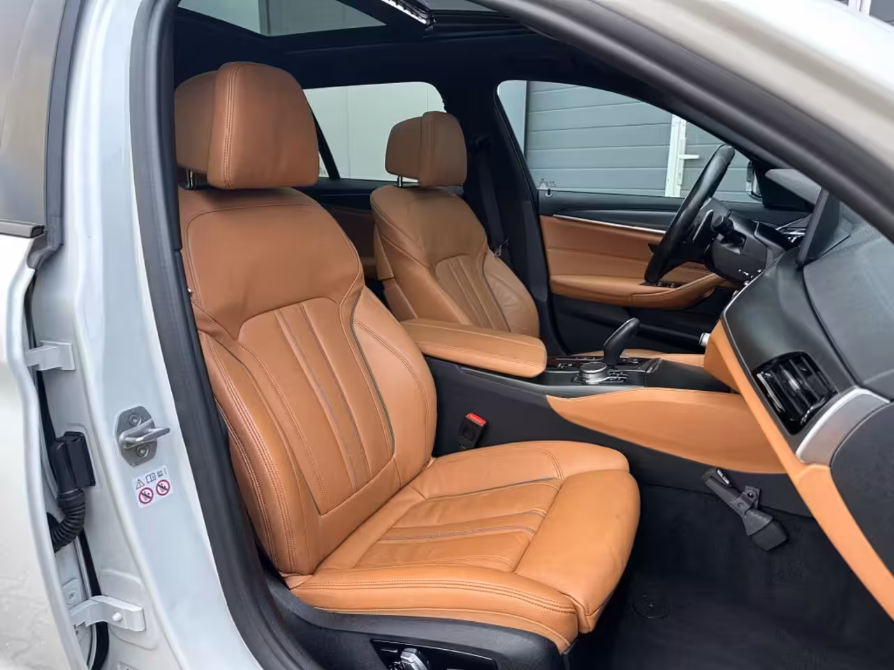 BMW 5-serie 530e M-sport 2021 BTW *Pano *Adaptive *Leer *Laser *360gr Camera