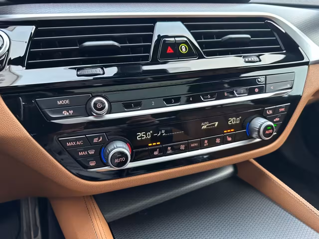 BMW 5-serie 530e M-sport 2021 BTW *Pano *Adaptive *Leer *Laser *360gr Camera