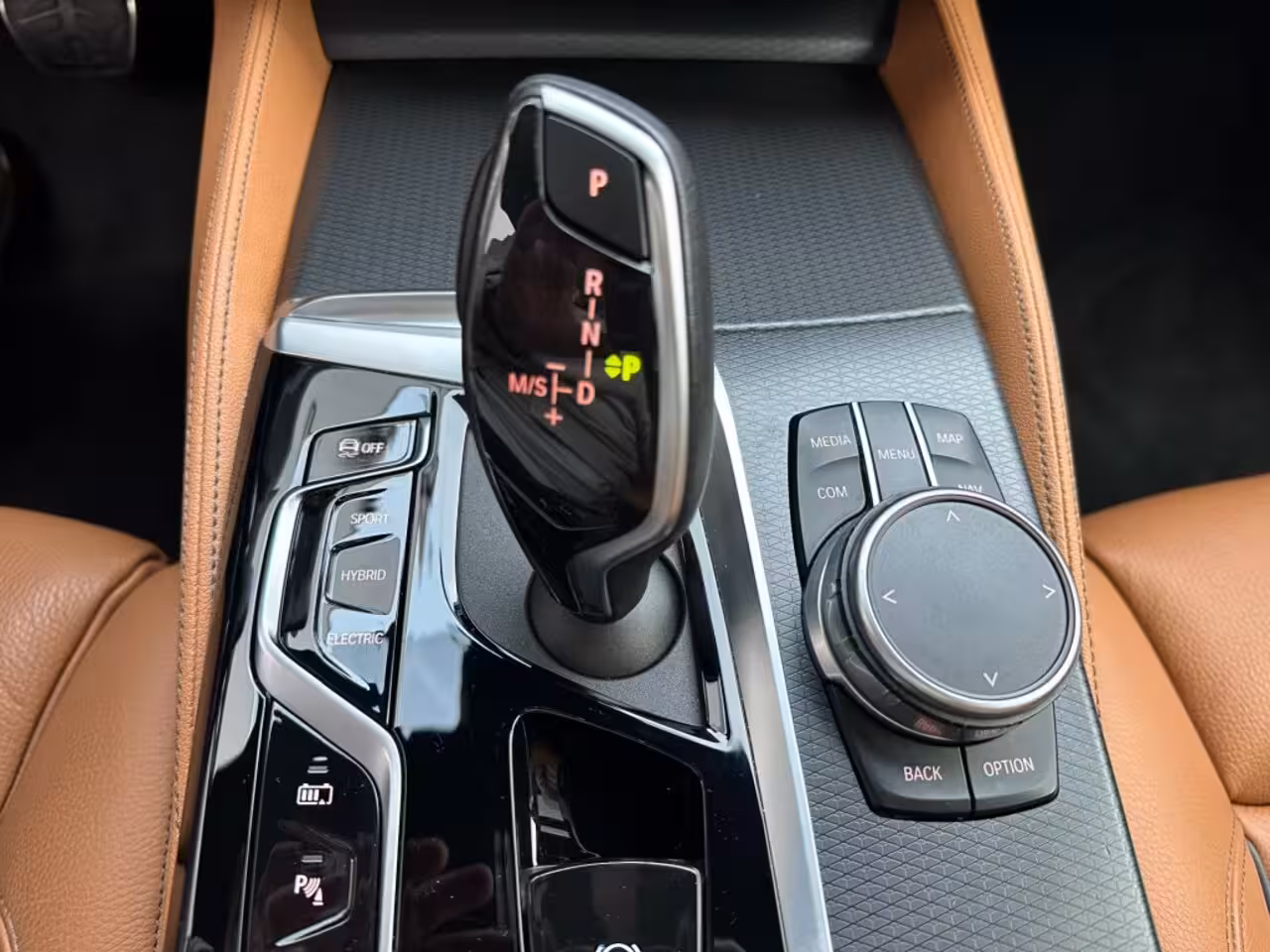BMW 5-serie 530e M-sport 2021 BTW *Pano *Adaptive *Leer *Laser *360gr Camera