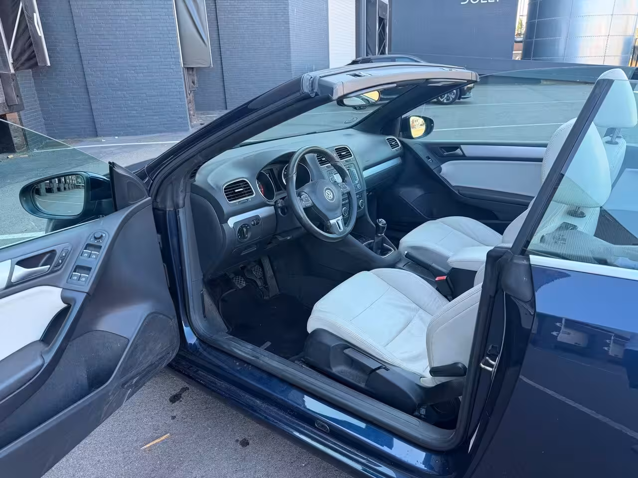 Volkswagen Golf Cabriolet 1.2 TSI BlueMotion LEDER/NAVI/PDC/CRUISE/CLIMA/LMV
