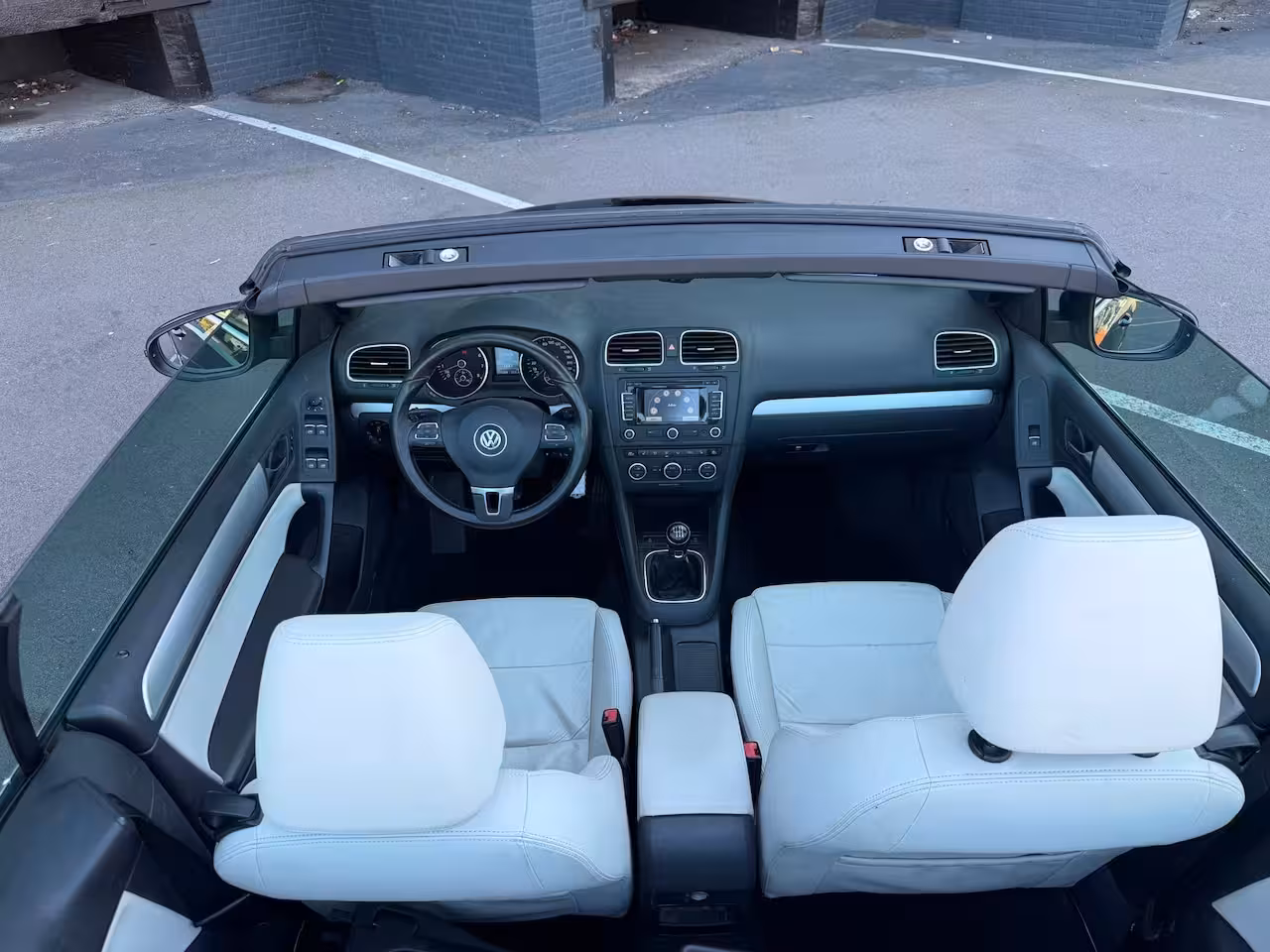 Volkswagen Golf Cabriolet 1.2 TSI BlueMotion LEDER/NAVI/PDC/CRUISE/CLIMA/LMV