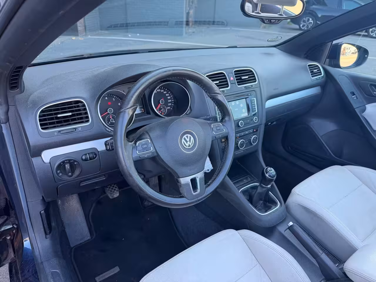 Volkswagen Golf Cabriolet 1.2 TSI BlueMotion LEDER/NAVI/PDC/CRUISE/CLIMA/LMV