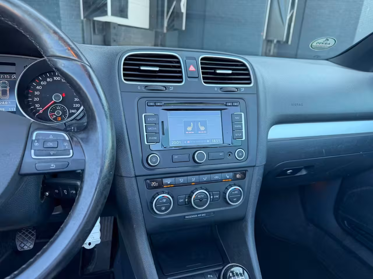 Volkswagen Golf Cabriolet 1.2 TSI BlueMotion LEDER/NAVI/PDC/CRUISE/CLIMA/LMV