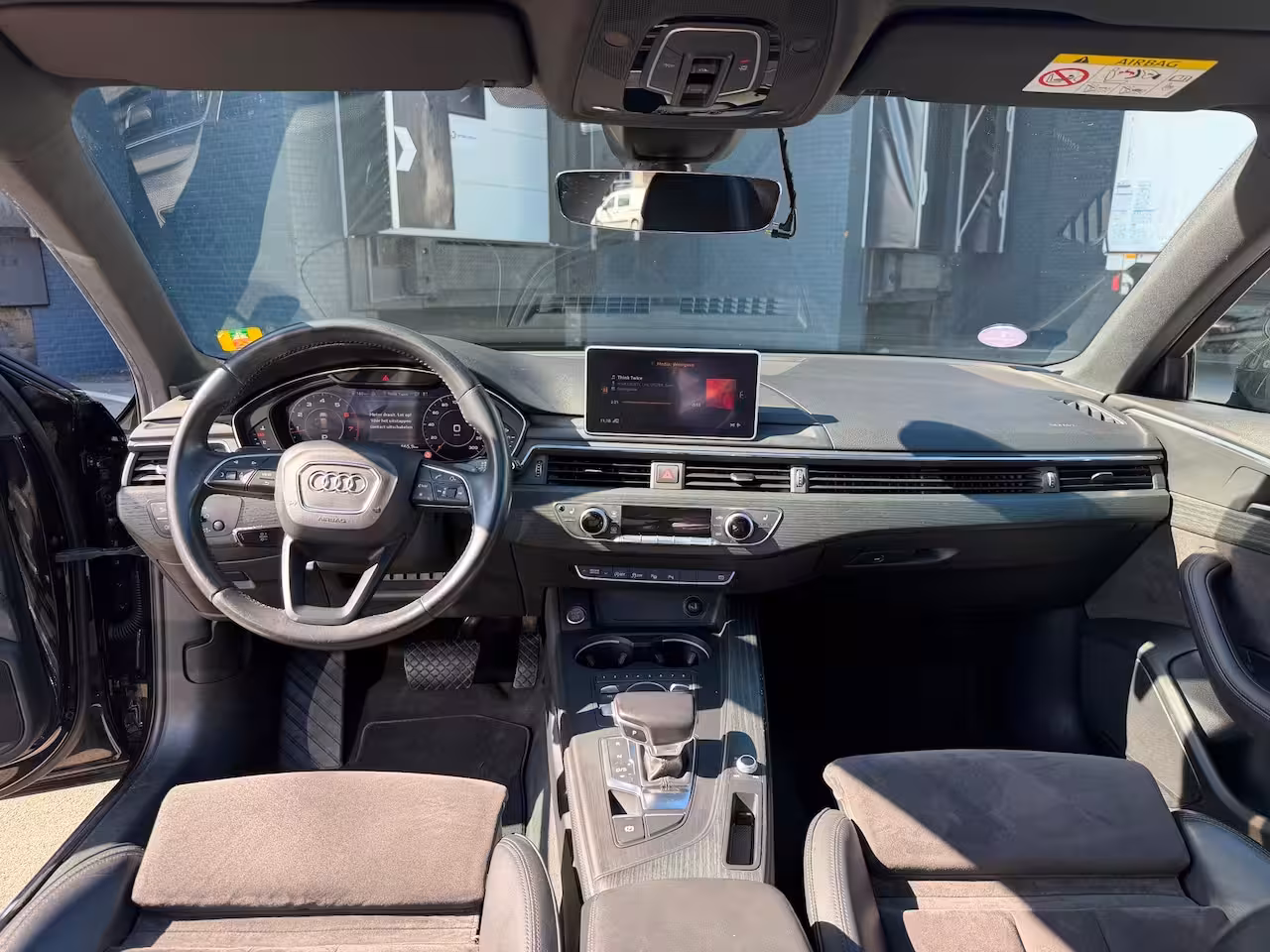 Audi A4 Avant 2.0 TFSI ultra Sport Pro Line S PANO/DIGIDASH/STOELVERWARMING