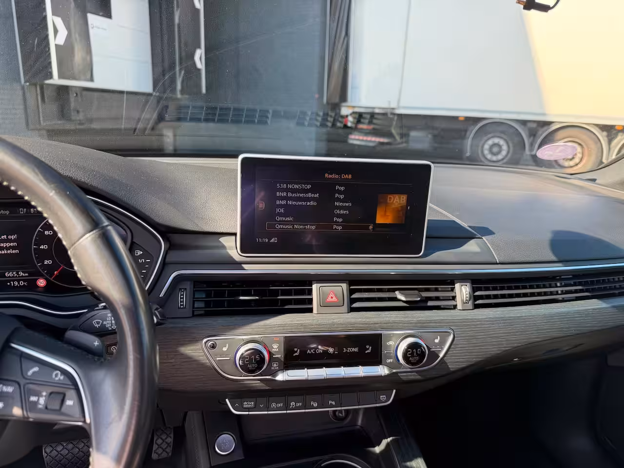 Audi A4 Avant 2.0 TFSI ultra Sport Pro Line S PANO/DIGIDASH/STOELVERWARMING