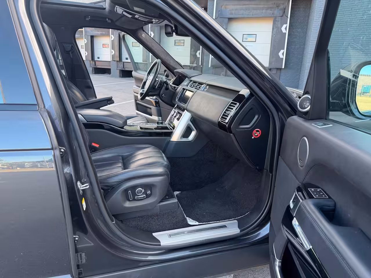 Land Rover Range Rover 3.0 TDV6 Autobiography DEALERONDERHOUDEN/PANO/MASSAGE/MEMORY