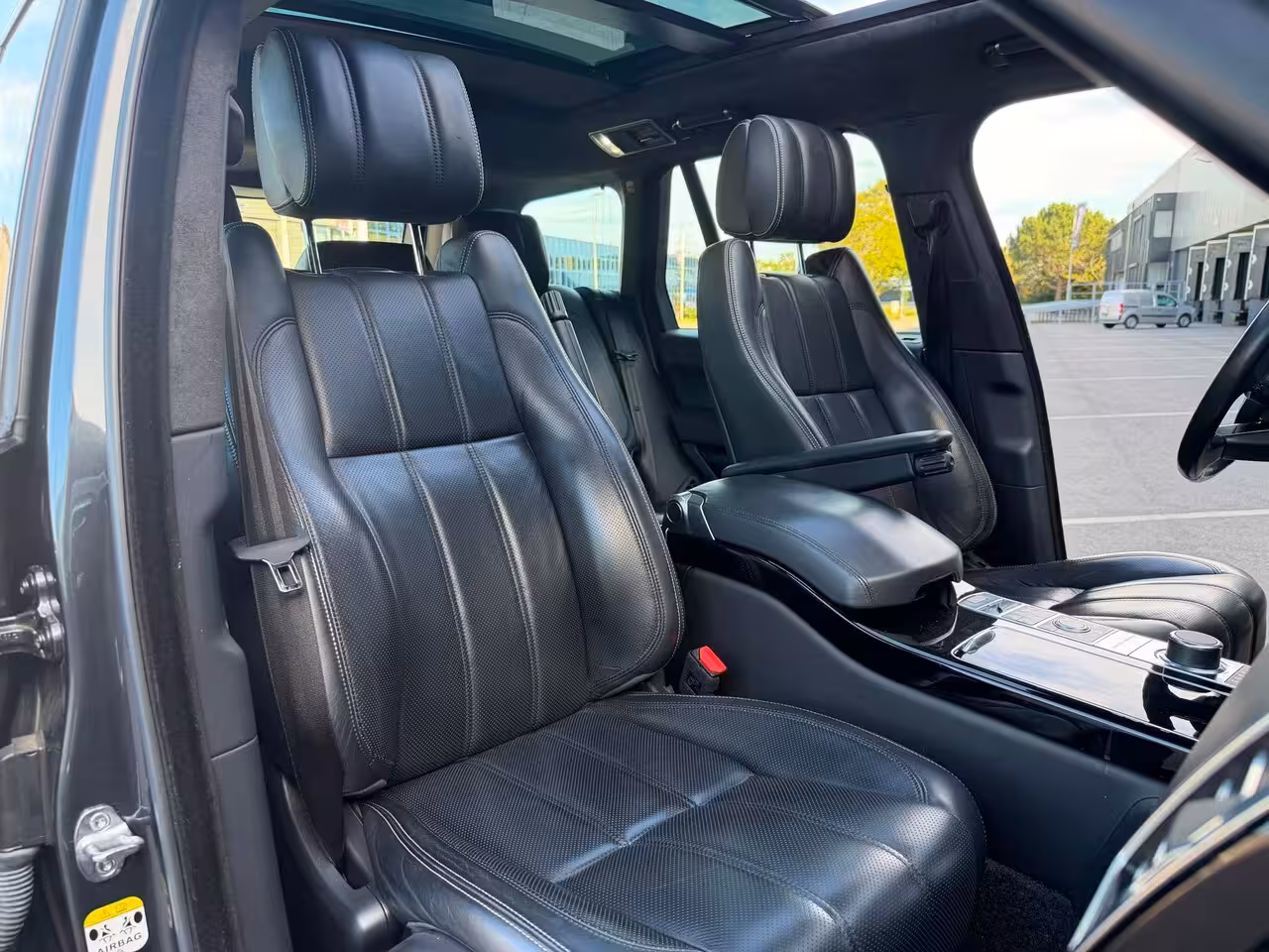 Land Rover Range Rover 3.0 TDV6 Autobiography DEALERONDERHOUDEN/PANO/MASSAGE/MEMORY
