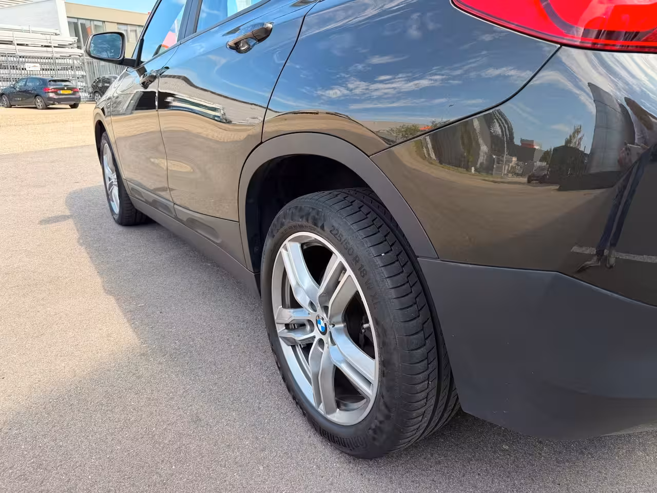 BMW X2 SDrive18i PANORAMADAK/AUTO/NAVI/KEYLES