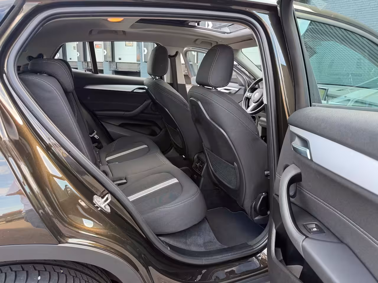 BMW X2 SDrive18i PANORAMADAK/AUTO/NAVI/KEYLES
