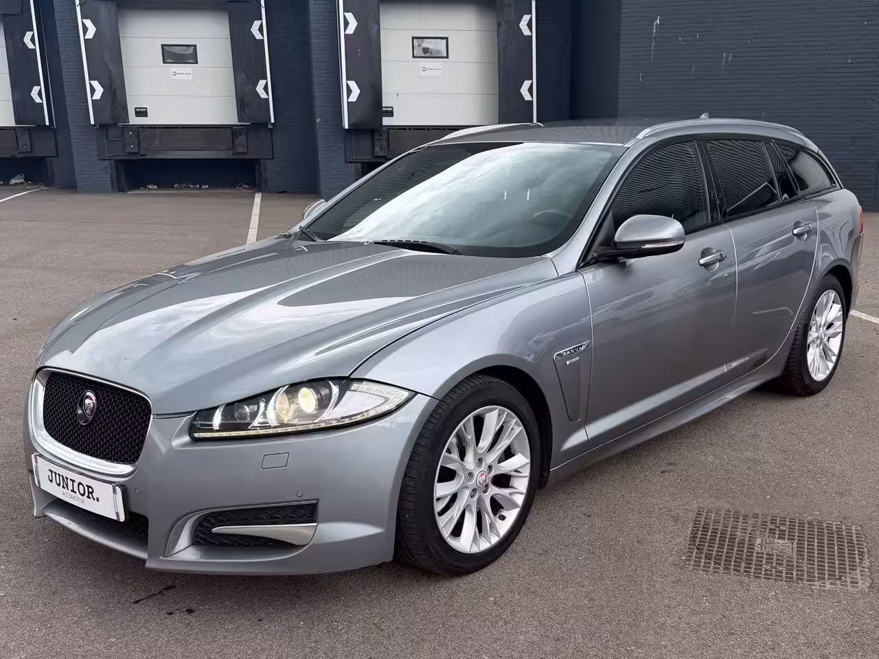 Jaguar XF Sportbrake 2.2D R-DESIGN/MEMORY/STUUR-STOELVERWARMING/CRUISE