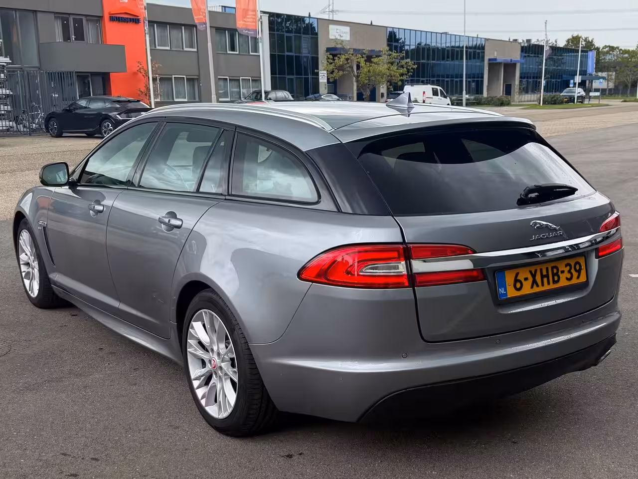 Jaguar XF Sportbrake 2.2D R-DESIGN/MEMORY/STUUR-STOELVERWARMING/CRUISE
