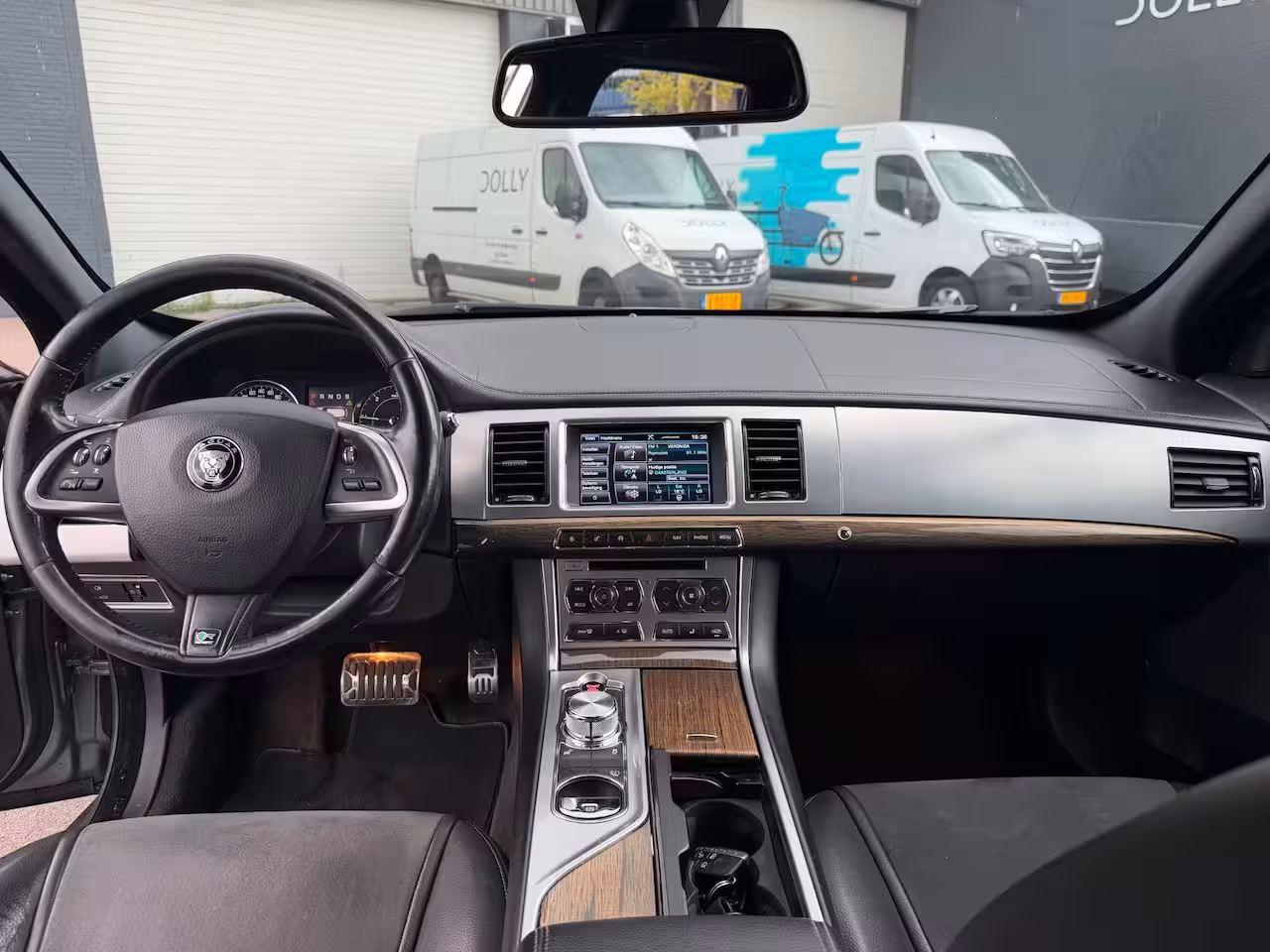 Jaguar XF Sportbrake 2.2D R-DESIGN/MEMORY/STUUR-STOELVERWARMING/CRUISE