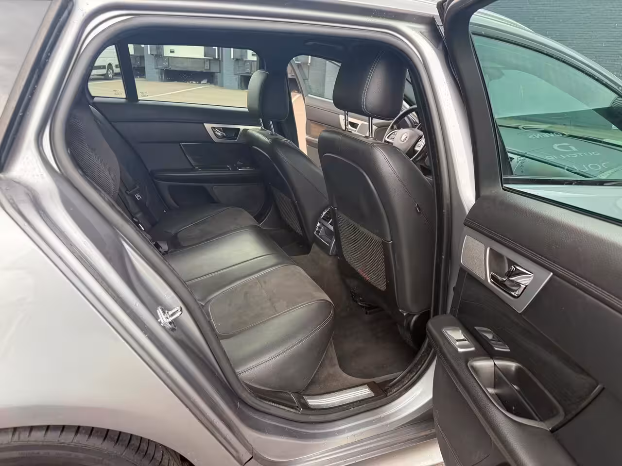Jaguar XF Sportbrake 2.2D R-DESIGN/MEMORY/STUUR-STOELVERWARMING/CRUISE