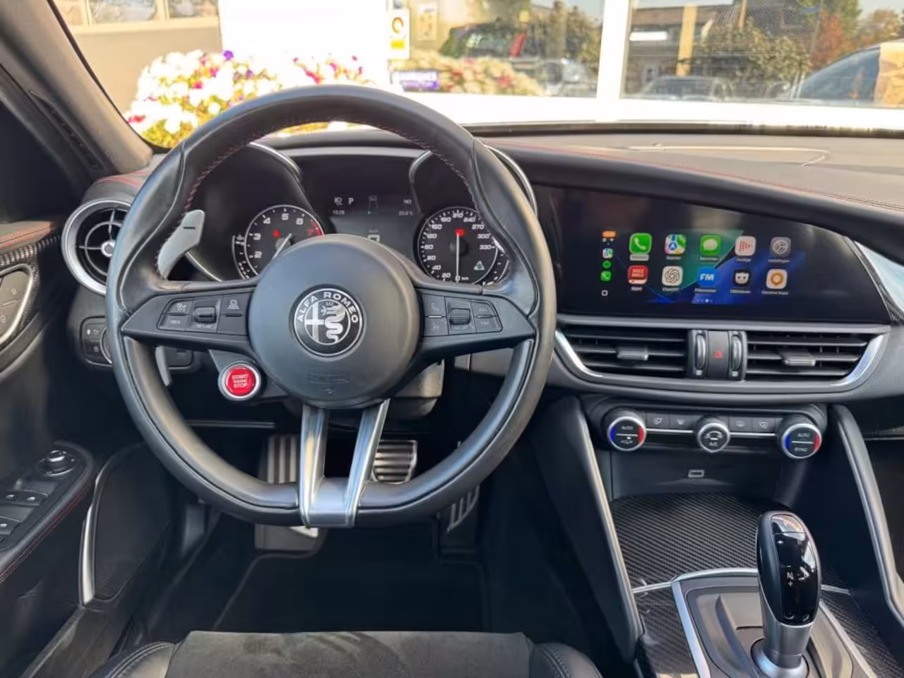 Alfa Romeo Giulia 2.9 V6 QUADRIFOGLIO Carbon pakket Sparco kuipstoelen Carplay Perfect onderhouden