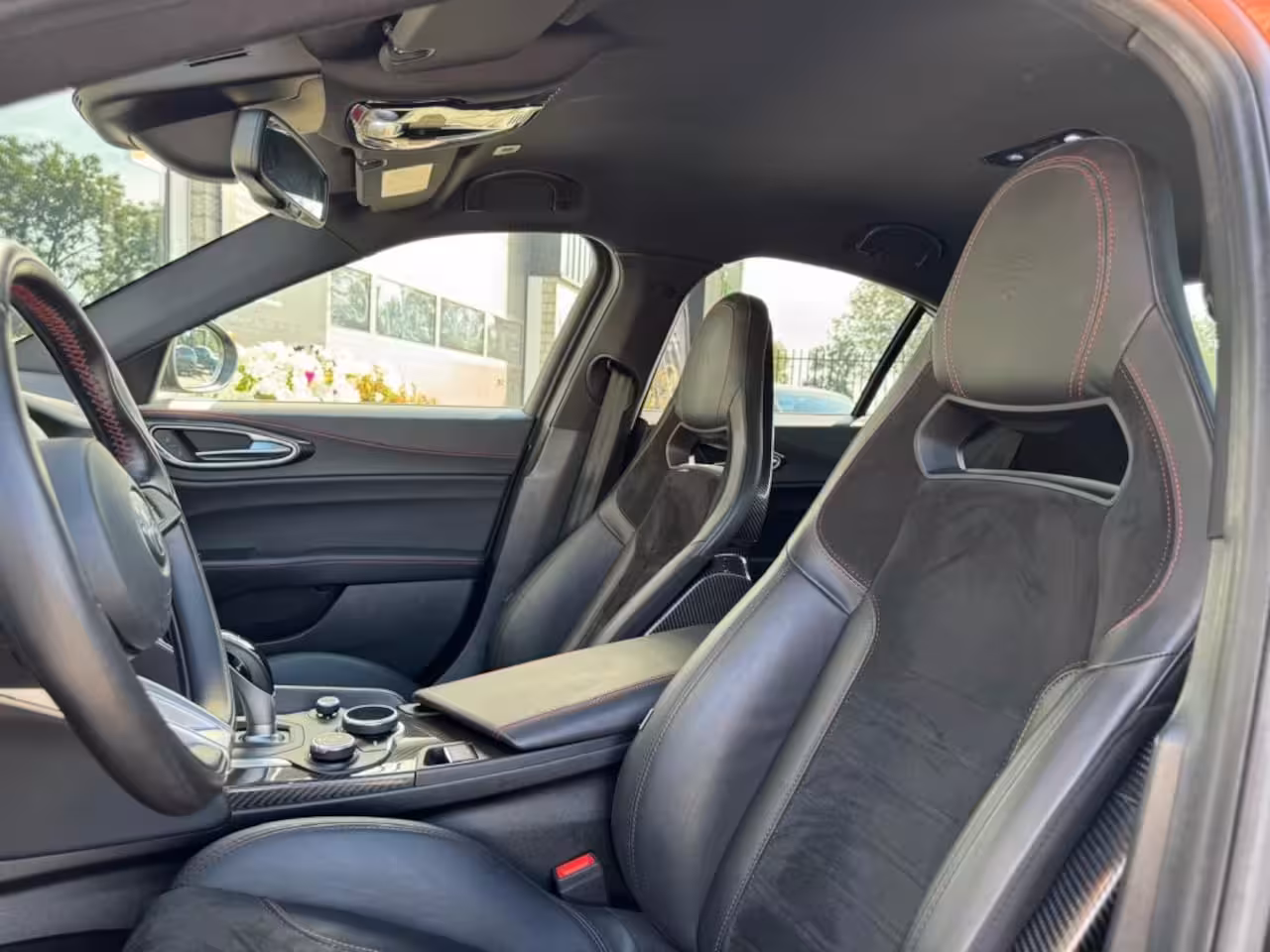 Alfa Romeo Giulia 2.9 V6 QUADRIFOGLIO Carbon pakket Sparco kuipstoelen Carplay Perfect onderhouden