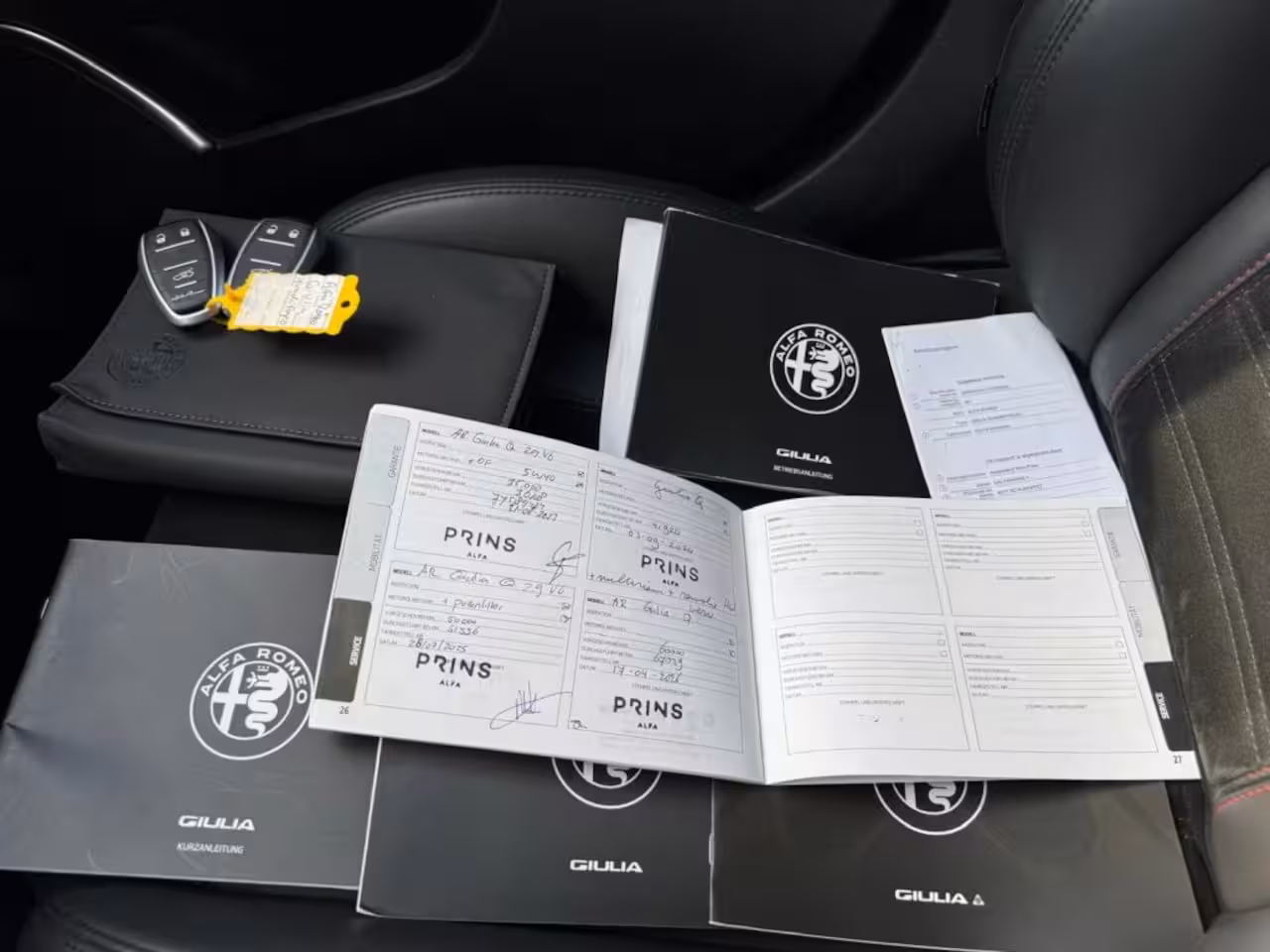 Alfa Romeo Giulia 2.9 V6 QUADRIFOGLIO Carbon pakket Sparco kuipstoelen Carplay Perfect onderhouden