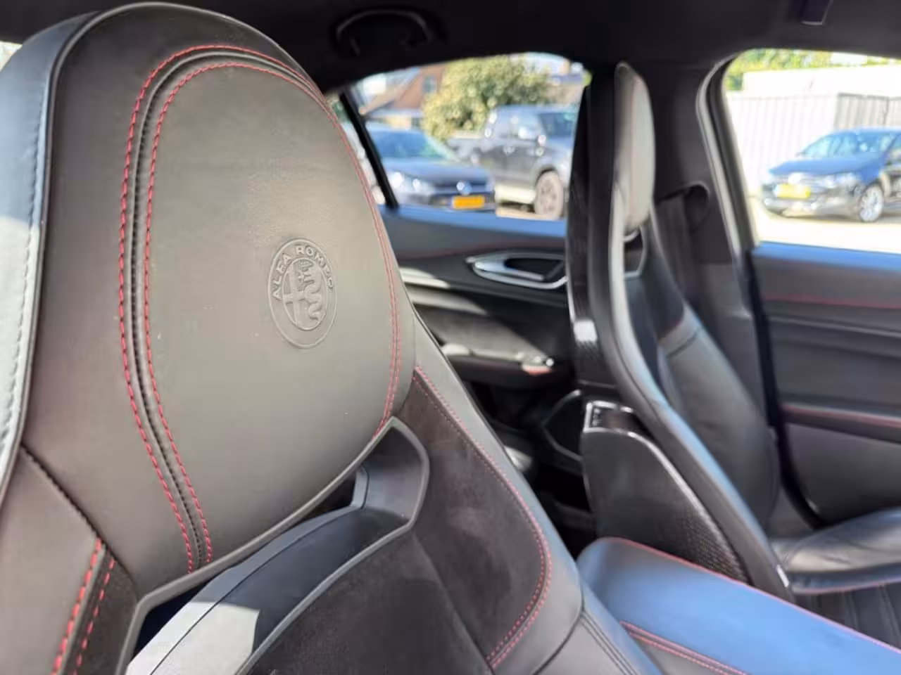 Alfa Romeo Giulia 2.9 V6 QUADRIFOGLIO Carbon pakket Sparco kuipstoelen Carplay Perfect onderhouden