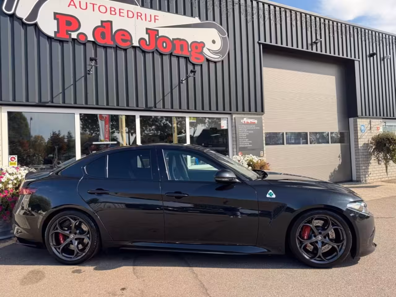 Alfa Romeo Giulia 2.9 V6 QUADRIFOGLIO Carbon pakket Sparco kuipstoelen Carplay Perfect onderhouden