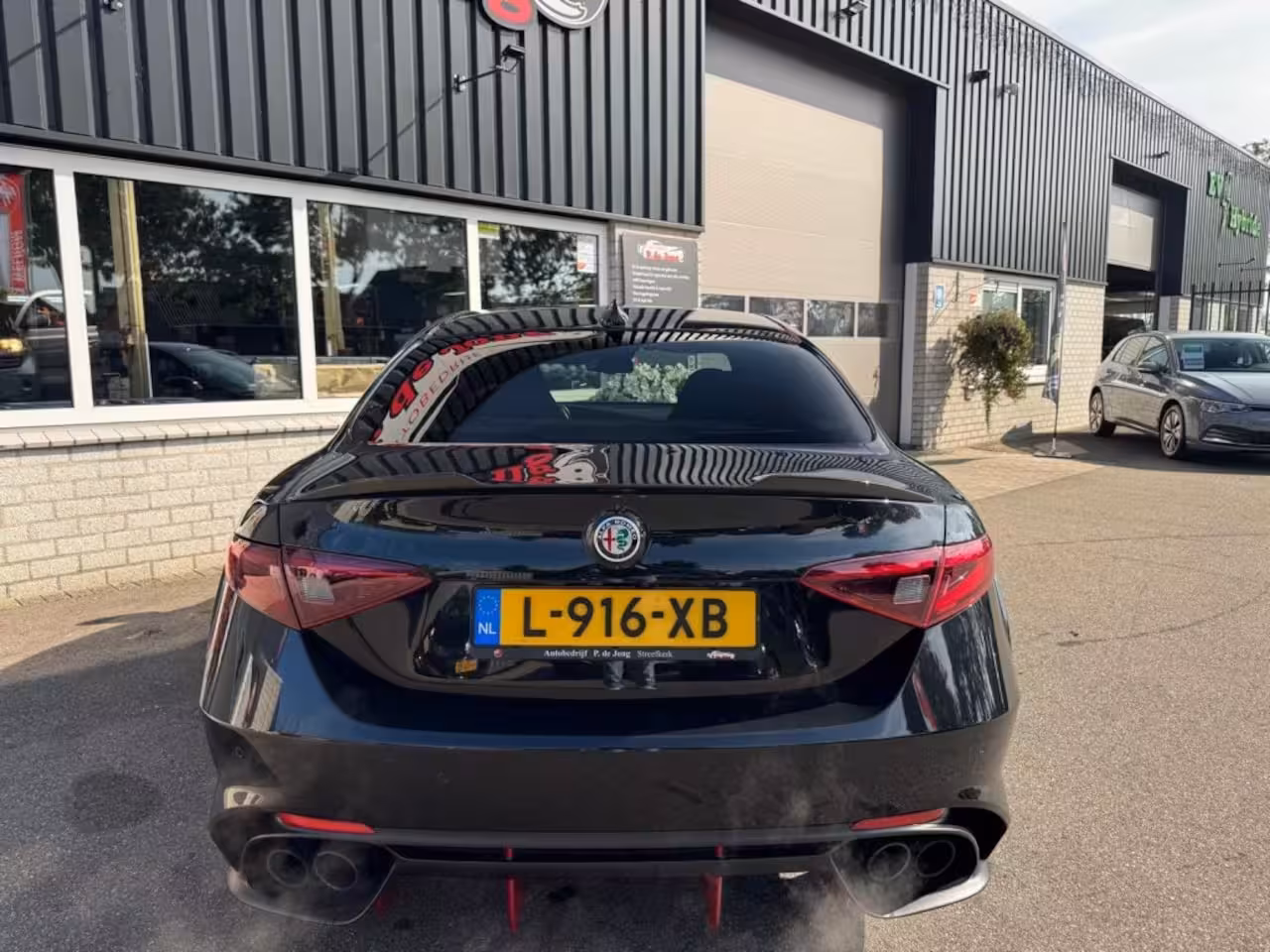 Alfa Romeo Giulia 2.9 V6 QUADRIFOGLIO Carbon pakket Sparco kuipstoelen Carplay Perfect onderhouden