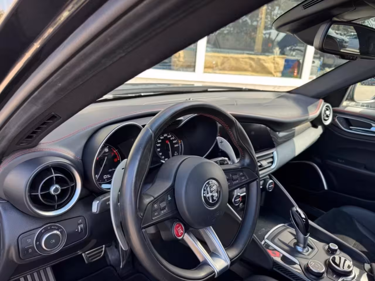 Alfa Romeo Giulia 2.9 V6 QUADRIFOGLIO Carbon pakket Sparco kuipstoelen Carplay Perfect onderhouden