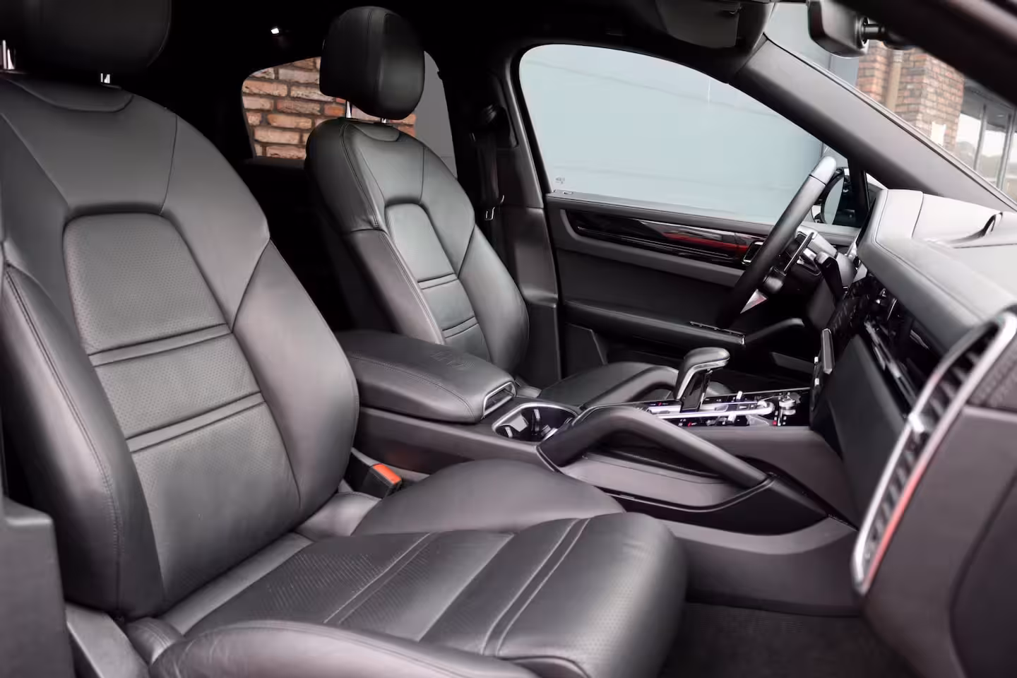 Porsche Cayenne Coupé 3.0 Aut8 | Luchtvering | Panoramadak | BOSE | Trekhaak | Leder | Memory | Stoelverwarming