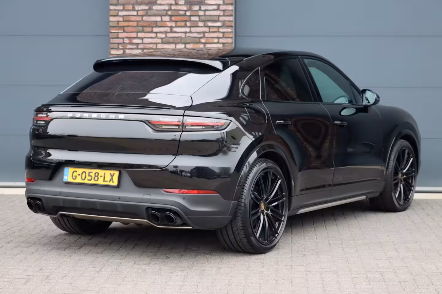 Porsche Cayenne Coupé 3.0 Aut8 | Luchtvering | Panoramadak | BOSE | Trekhaak | Leder | Memory | Stoelverwarming