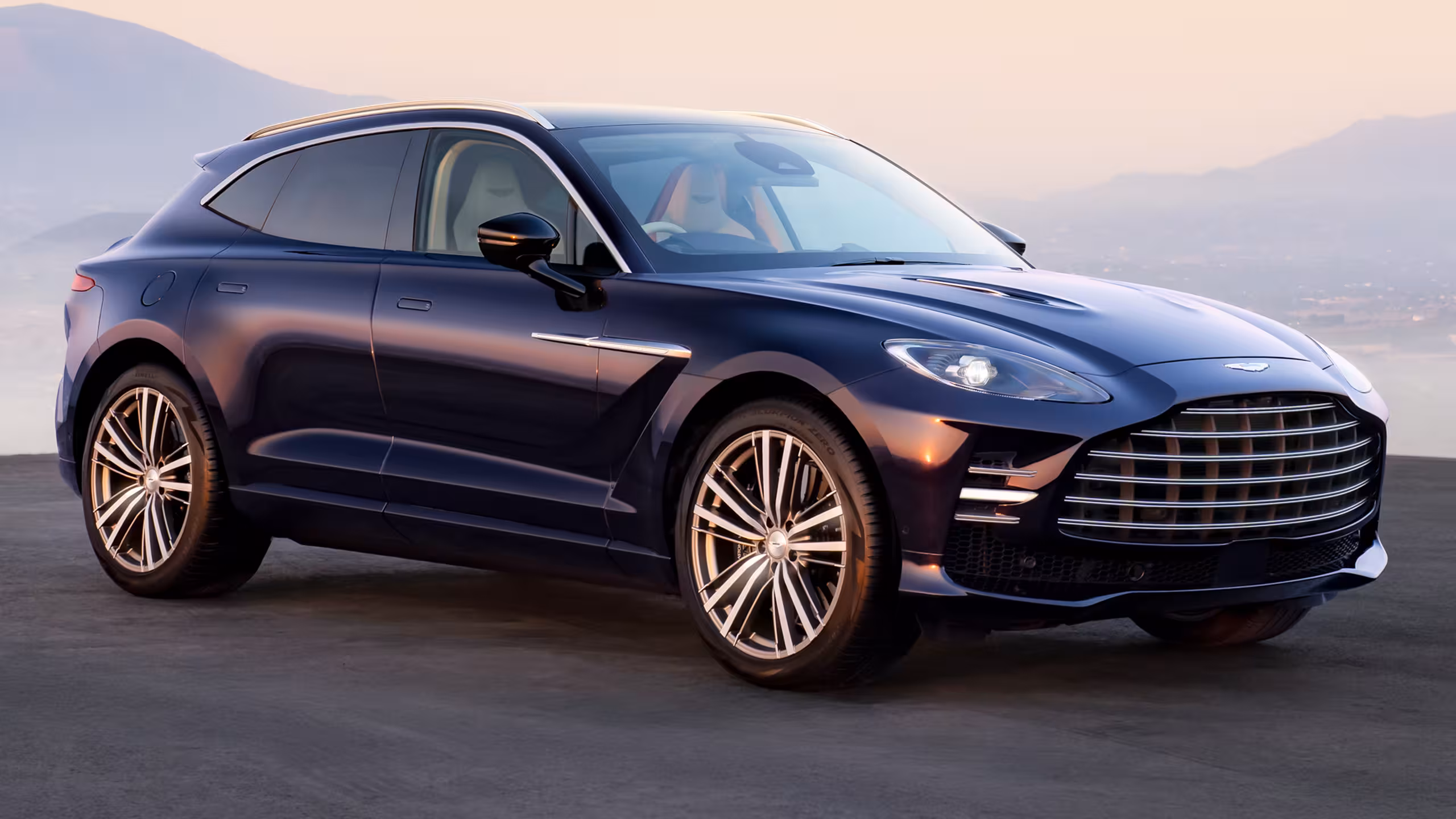 Aston Martin DBX GT