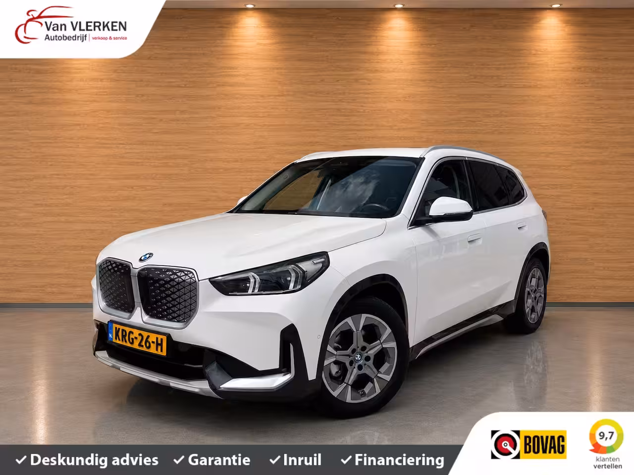 BMW iX1 eDrive20 67 kWh Leder bekleding stoelverwarming