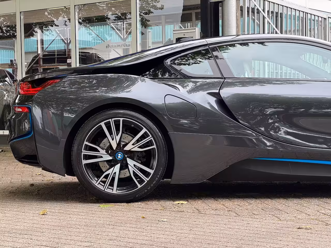 BMW i8 1.5 First Edition 96% SOH Plug-in Hybrid 3 NL auto Lage kms 360 cam