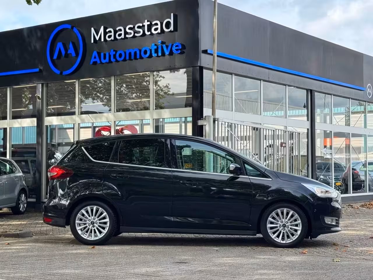 Ford C-Max 1.0 Titanium Zeer lage KMS NAP Luxe uitvoering Facelift