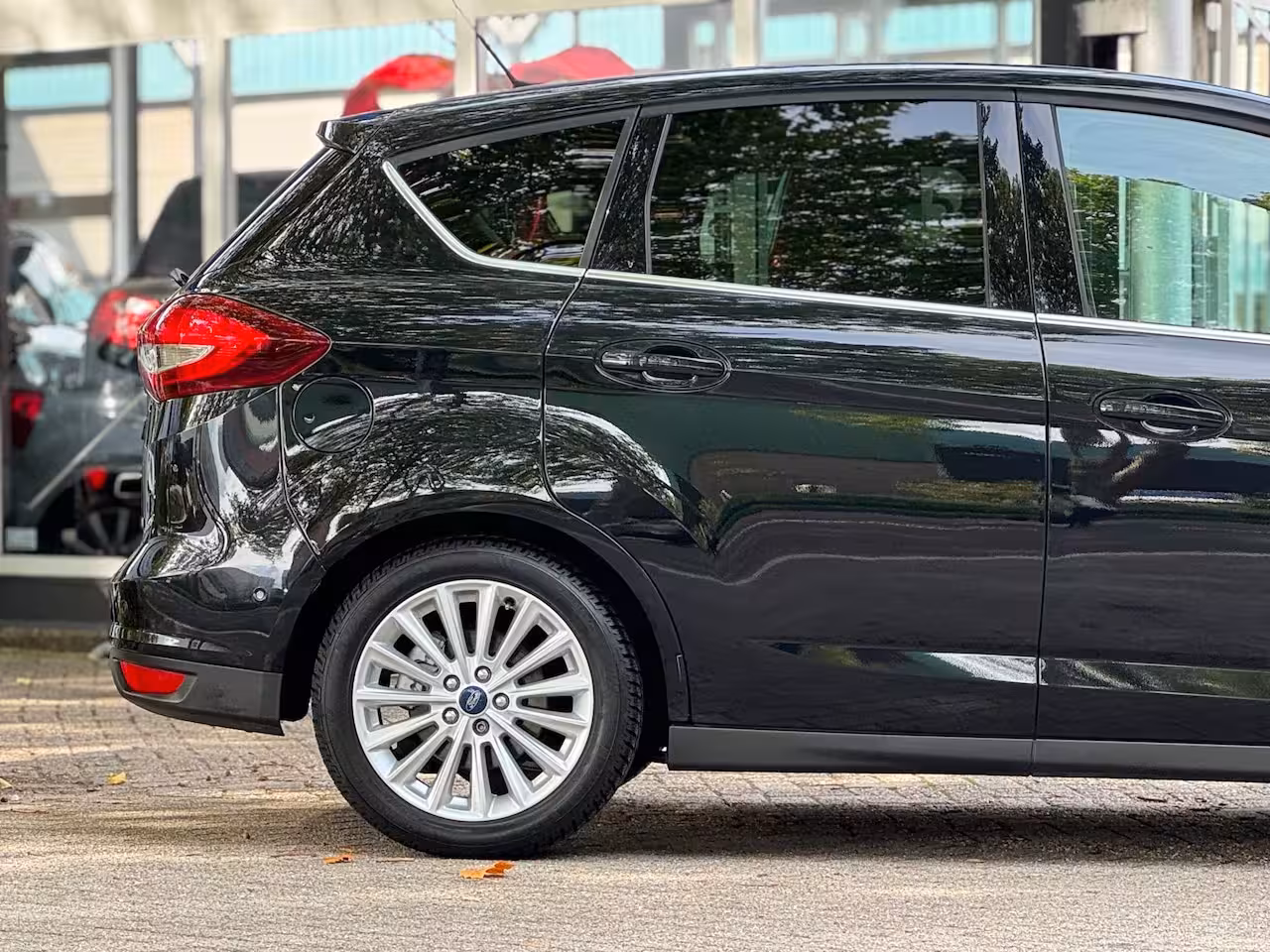 Ford C-Max 1.0 Titanium Zeer lage KMS NAP Luxe uitvoering Facelift