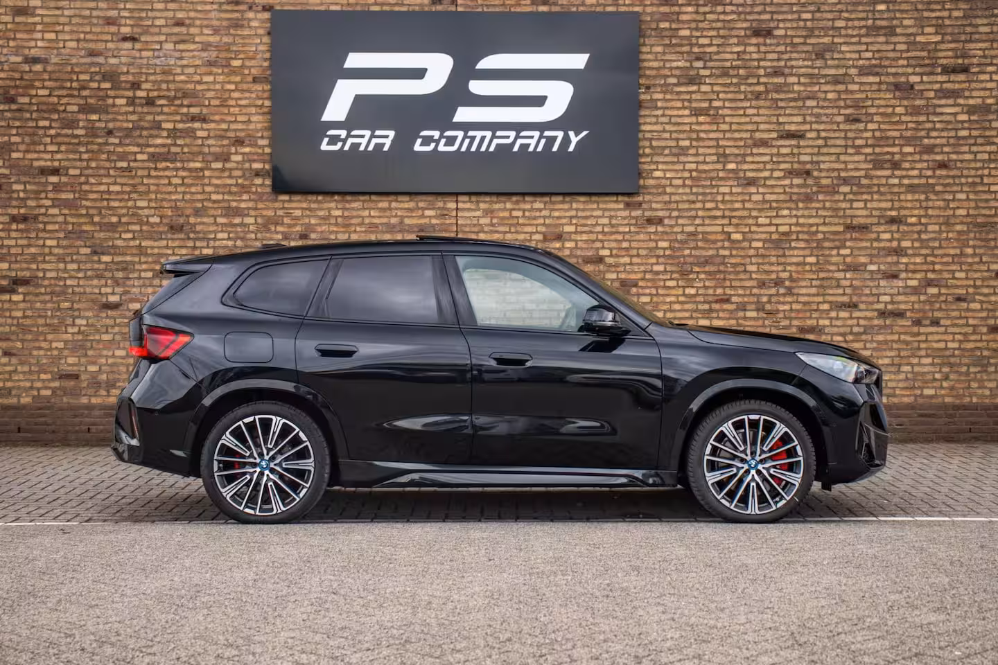 BMW iX1 xDrive30 67 kWh M-Sport Pro, BTW, SOH 96%, Pano