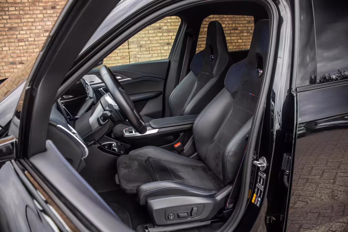 BMW iX1 xDrive30 67 kWh M-Sport Pro, BTW, SOH 96%, Pano