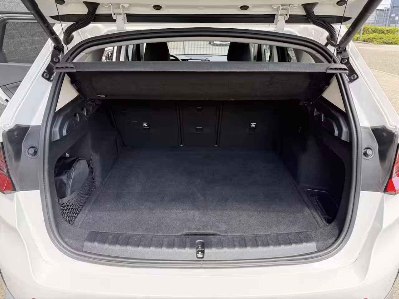 BMW iX1 eDrive20 67 kWh Leder bekleding stoelverwarming