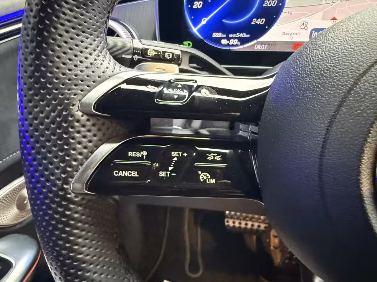 Mercedes-Benz EQE SUV 350 4Matic AMG Line Achterasbesturing 360 Camera