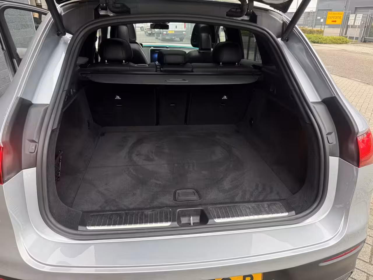 Mercedes-Benz EQE SUV 350 4Matic AMG Line Achterasbesturing 360 Camera
