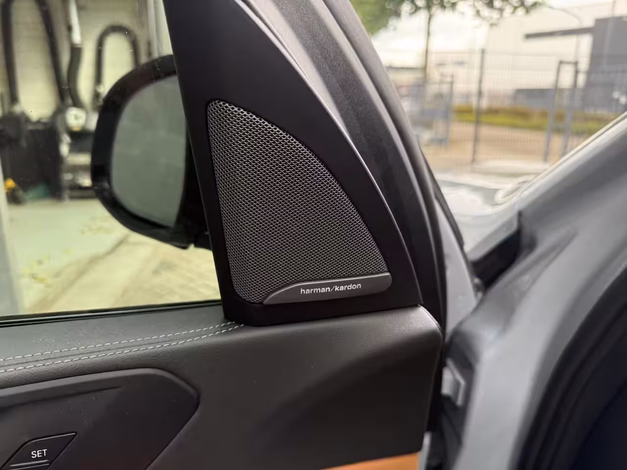 BMW X5 xDrive50e PANO HEAD UP LUCHTVERING