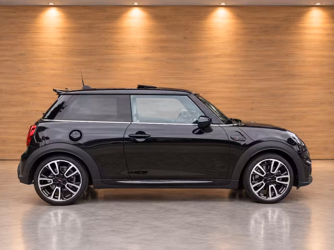 Mini 3-Deurs 2.0 Cooper S Rockingham GT Edition J WORKS