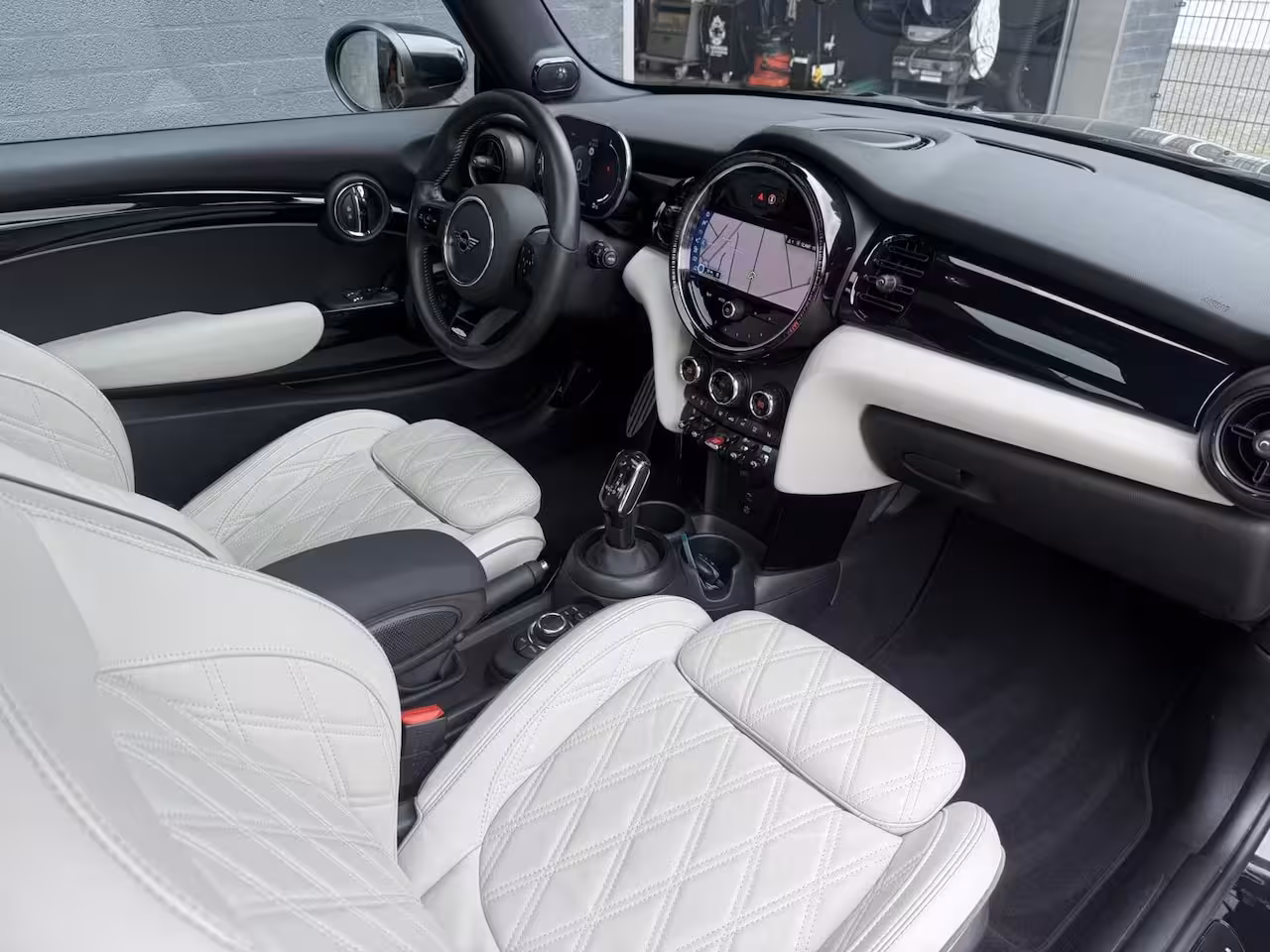 Mini 3-Deurs 2.0 Cooper S Rockingham GT Edition J WORKS