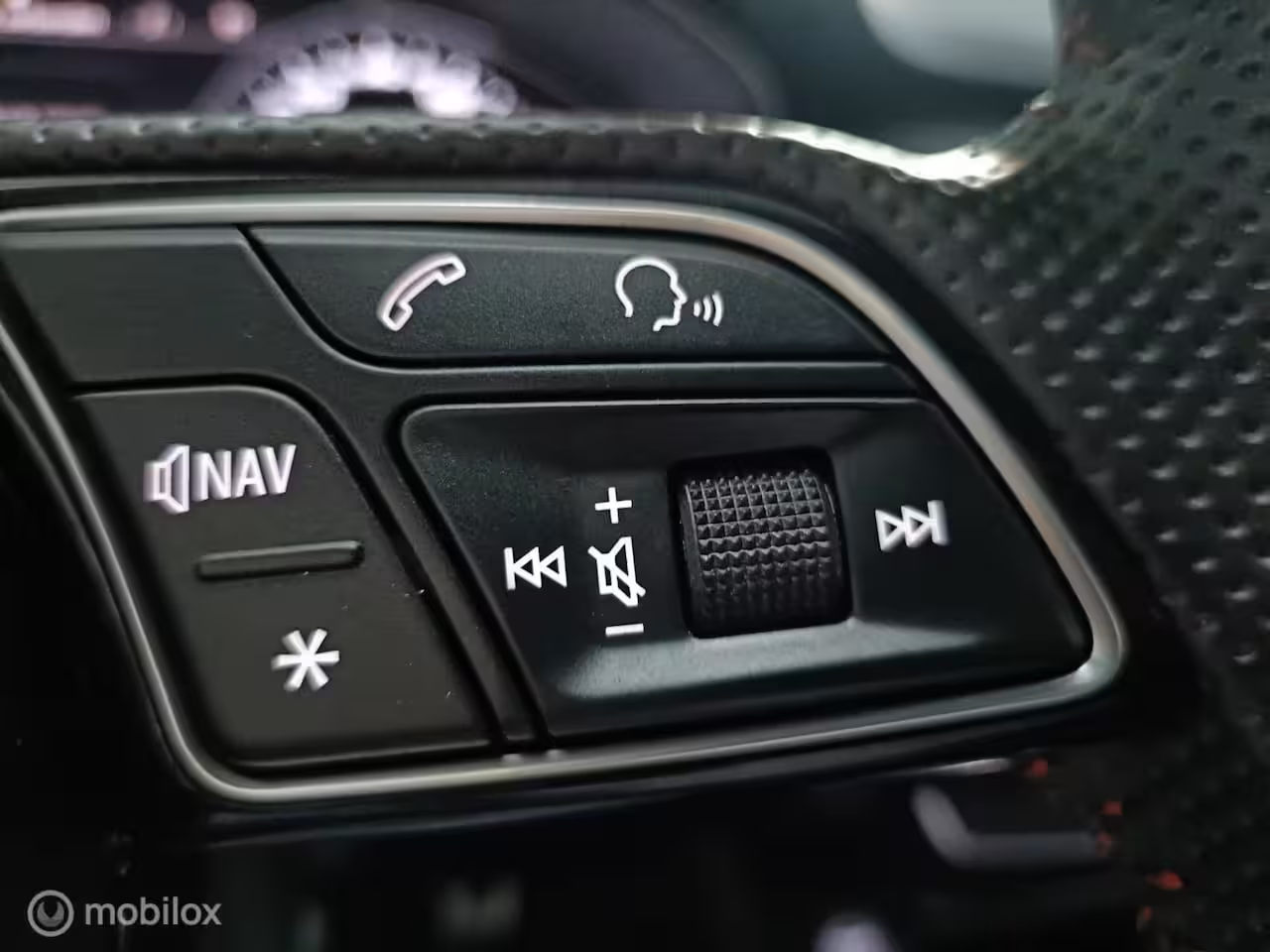 Audi A4 Avant 150 PK S-TRONIC s line LEER VELGEN CRUISE CLIMATRONIC STOELVERW. LED XENON
