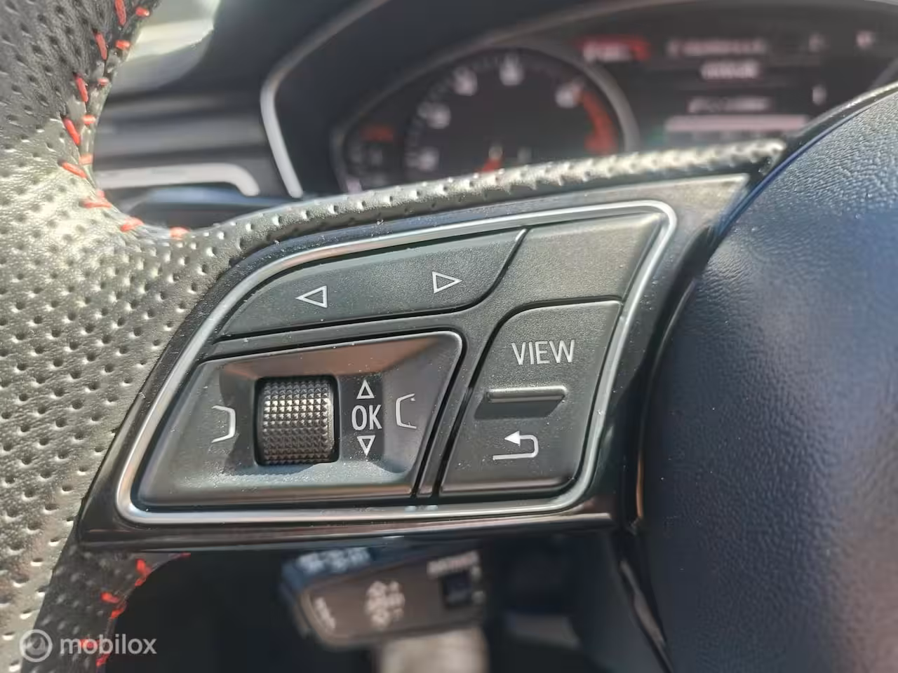 Audi A4 Avant 150 PK S-TRONIC s line LEER VELGEN CRUISE CLIMATRONIC STOELVERW. LED XENON