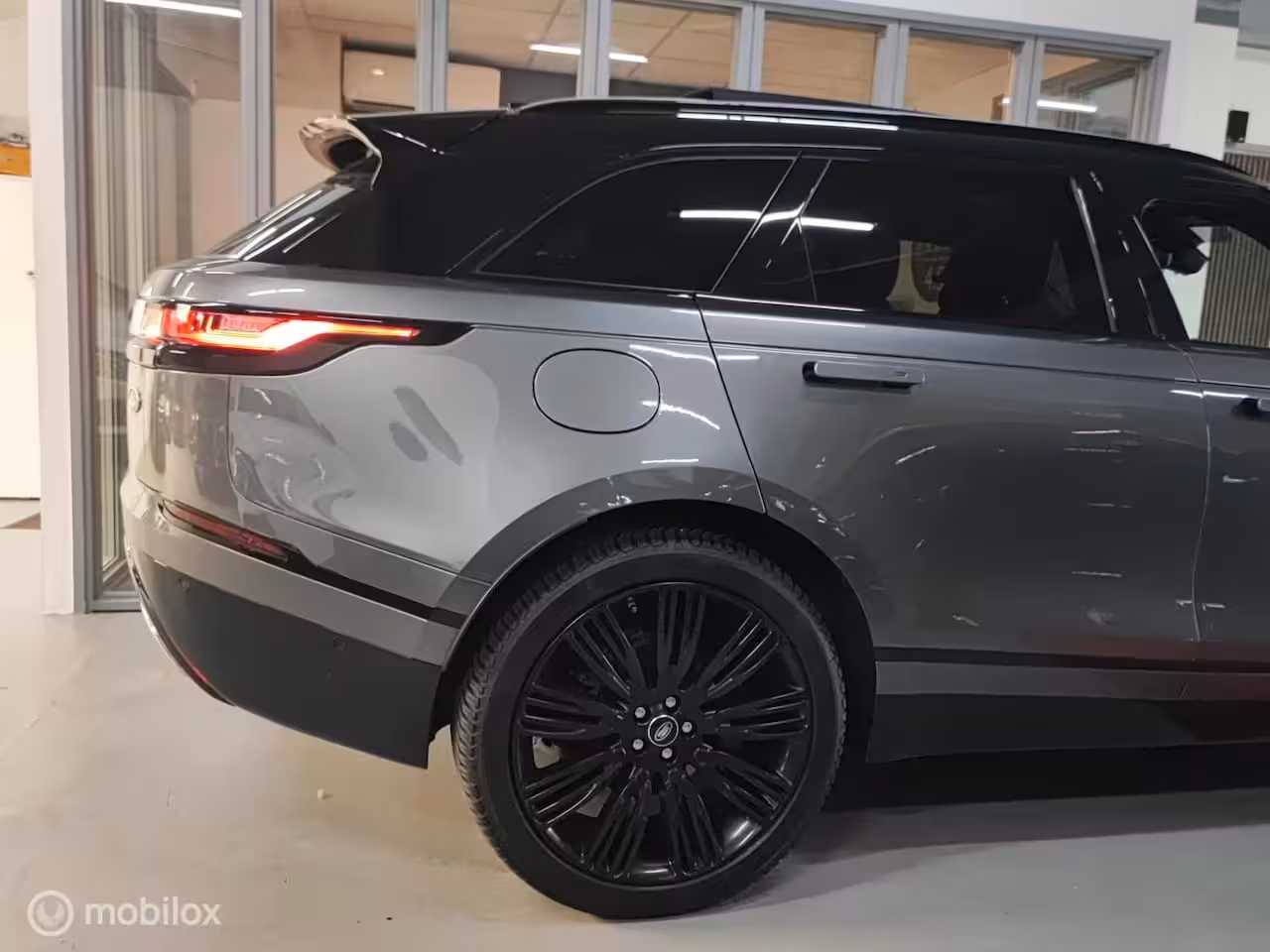 Land Rover Range Rover Velar 3.0 V6 SC 380 PK AWD R-Dynamic HSE LUCHTVERING HEDAUP 360 CAMERA STOELVERW STOELKOELING VO