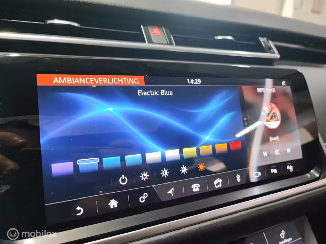 Land Rover Range Rover Velar 3.0 V6 SC 380 PK AWD R-Dynamic HSE LUCHTVERING HEDAUP 360 CAMERA STOELVERW STOELKOELING VO