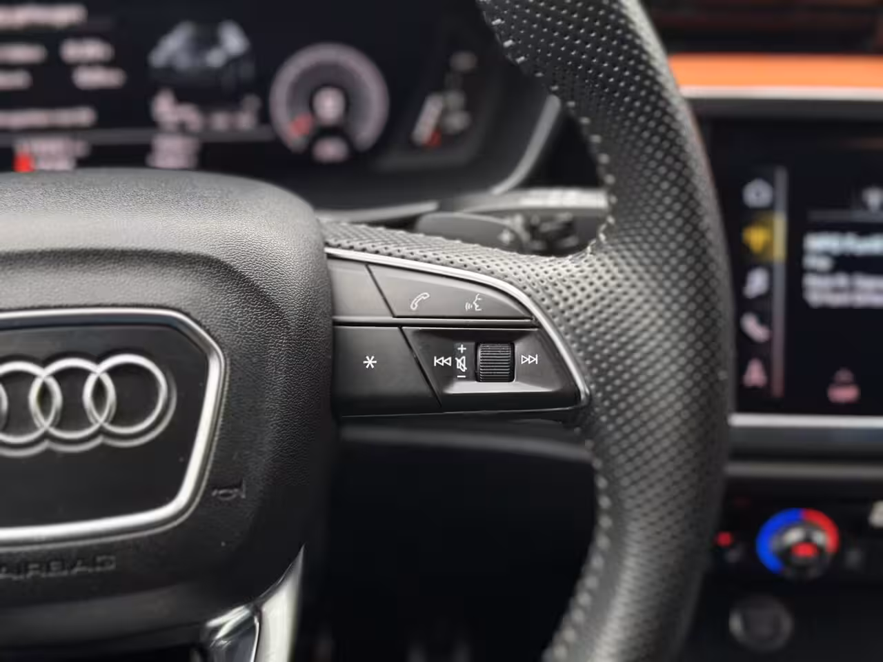 Audi Q3 40 TFSI quattro S-Line Led, Camera, Carplay, ACC, LM