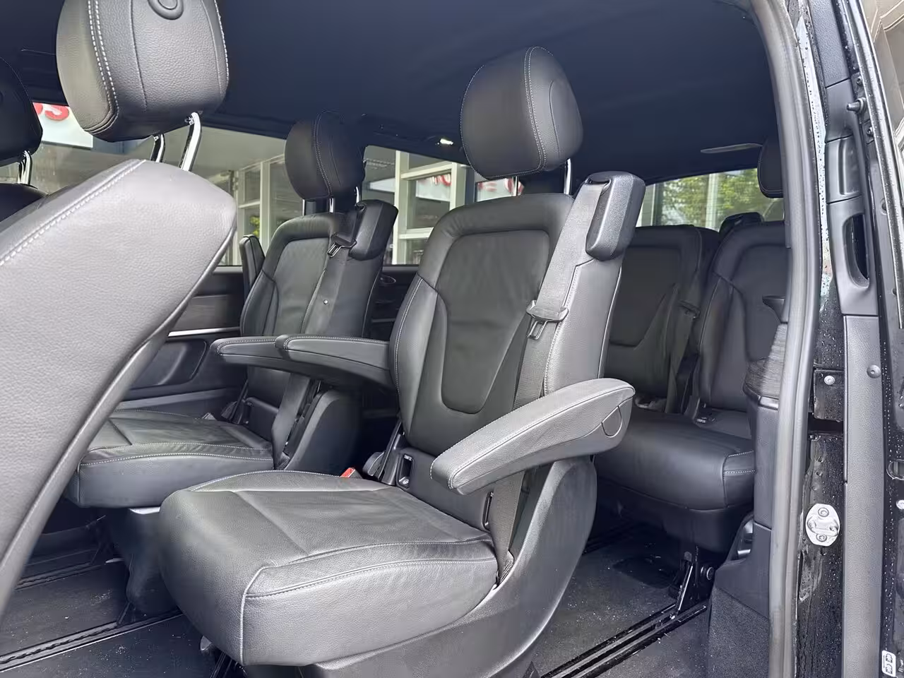 Mercedes-Benz V-klasse 300d Lang Avantgarde 7p. INCL. BPM Led, 360 Camera, Leer